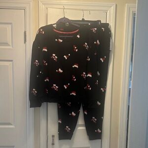 Woman’s Two piece Christmas Jogger Set size XL
